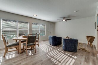 5917 Gaston Ave in Dallas, TX - Building Photo - Building Photo