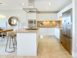 Astoria at Central Park West in Irvine, CA - Foto de edificio - Building Photo