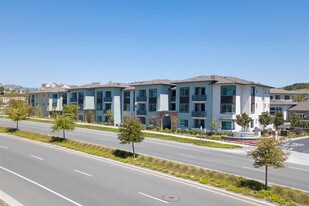 Esencia Norte Apartment Homes in Ladera Ranch, CA - Building Photo