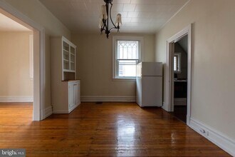 236 Harvey St-Unit -3R in Philadelphia, PA - Building Photo - Building Photo