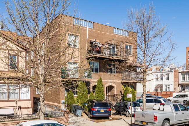 776 E 8th St in Brooklyn, NY - Building Photo - Building Photo