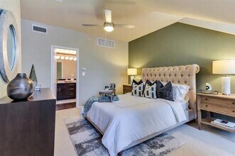 5445 Caruth Haven Ln in Dallas, TX - Building Photo - Building Photo