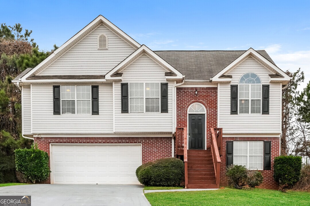 573 Ransom Way in Stockbridge, GA - Building Photo