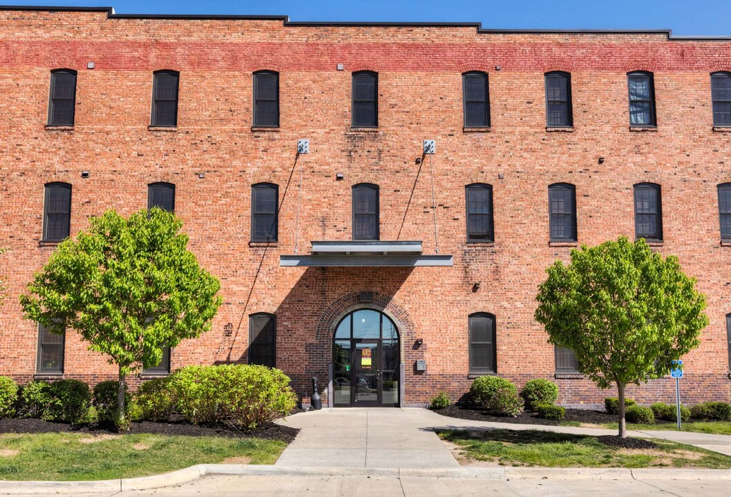 Riverpoint Lofts in Des Moines, IA - Building Photo