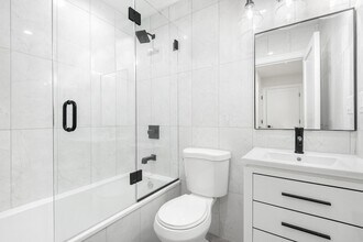 612 Hancock St, Unit 1 in Brooklyn, NY - Foto de edificio - Building Photo