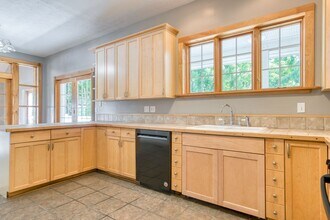 1305 Lawrence St in Radford, VA - Building Photo - Building Photo