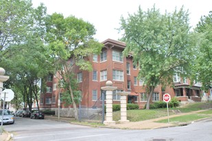 South Spring Property in St. Louis, MO - Building Photo