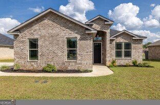 112 Gwendolyn Ave in Perry, GA - Building Photo