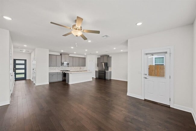 2807 Mary Elizabeth Dr in Austin, TX - Building Photo - Building Photo