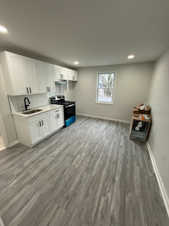 729 S 10th St in Newark, NJ - Building Photo