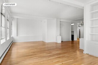 260 W Broadway in New York, NY - Building Photo - Building Photo