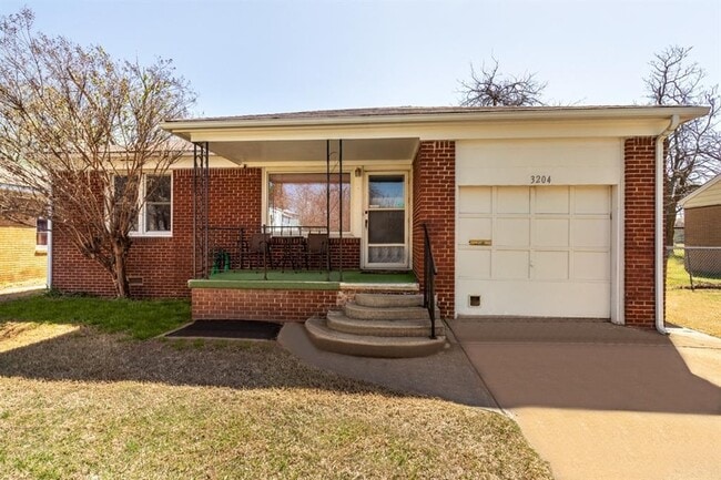 property at 3204 SE 19th St