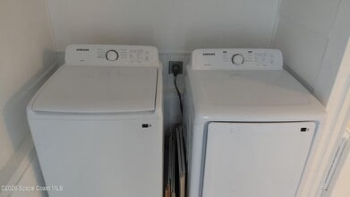 9357 Victoria Dr in Sebastian, FL - Building Photo - Building Photo