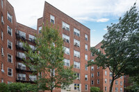 111-32 76th Ave in Forest Hills, NY - Foto de edificio - Building Photo