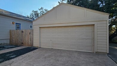 263 Mooring Cir in Lakeway, TX - Building Photo - Building Photo