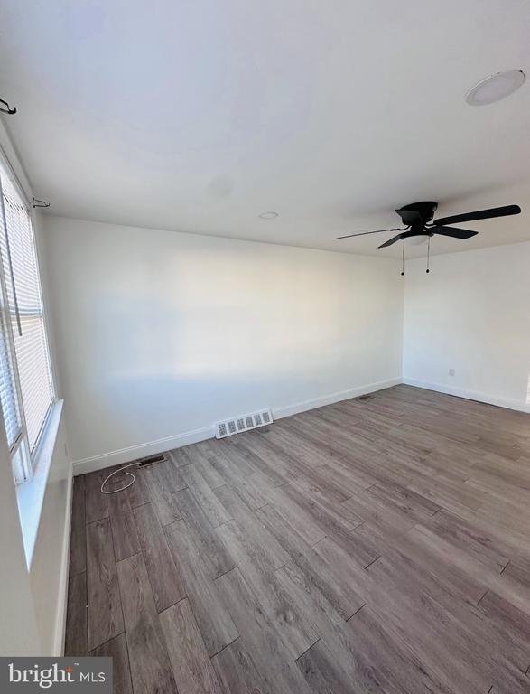 7130 Clinton Rd in Upper Darby Township, PA - Building Photo - Building Photo