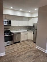 64 Maple Ave in Morristown, NJ - Building Photo - Building Photo