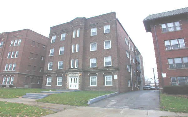 1362 West Blvd in Cleveland, OH - Foto de edificio