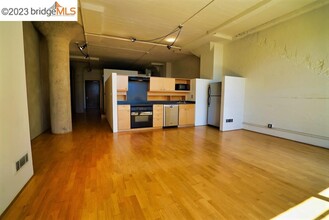 1500 Park Ave-Unit -202 in Emeryville, CA - Building Photo - Building Photo