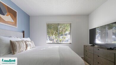 1000 Marlin Lakes Cir, Unit 18109 in Sarasota, FL - Building Photo - Building Photo