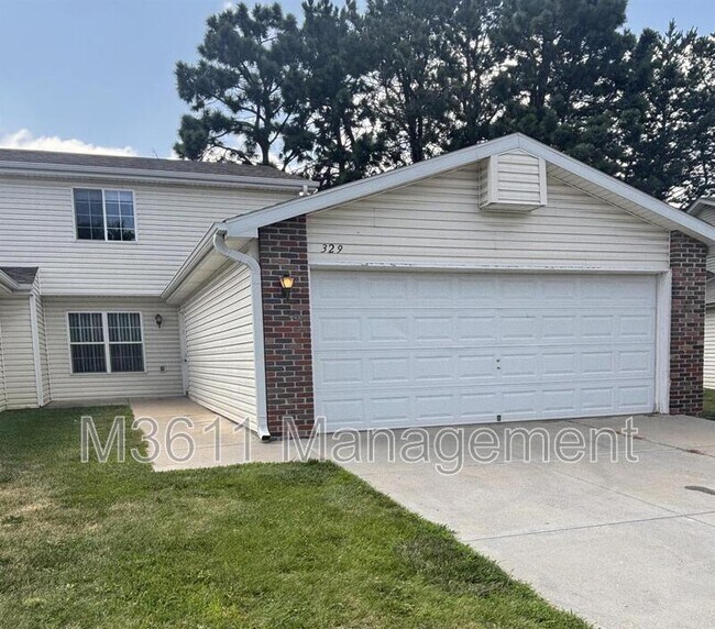 329 NW 23rd St in Lincoln, NE - Building Photo - Building Photo