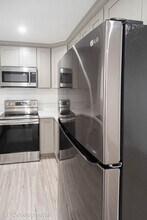 1101 N Flower St in Santa Ana, CA - Building Photo - Building Photo