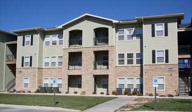 Windscape Apartments in Hobbs, NM - Foto de edificio - Building Photo
