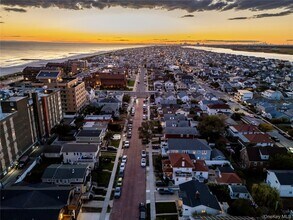 622 W Penn St in Long Beach, NY - Building Photo - Building Photo