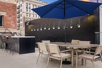 The Brockman Lofts in Los Angeles, CA - Foto de edificio - Building Photo