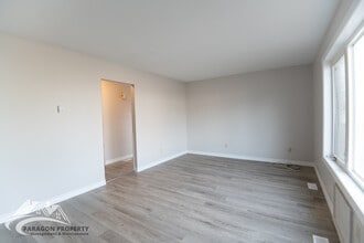 97 O'Neil St in Chatham, ON - Building Photo - Building Photo
