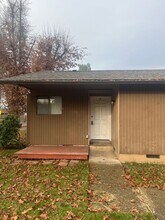 773 64th St in Springfield, OR - Building Photo - Building Photo