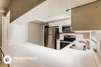 106 Hillcrest Dr in Longwood, FL - Foto de edificio - Building Photo