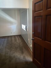 10438 Irma Ave, Unit 4 in Tujunga, CA - Foto de edificio - Building Photo