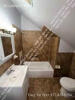 96 Lindsley Ave in Newark, NJ - Building Photo