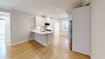 15 Allston St, Unit 6 in Boston, MA - Building Photo