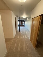 160 Liberty St NE in Salem, OR - Foto de edificio - Building Photo