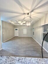 4904 N Winona Dr in Pharr, TX - Foto de edificio - Building Photo