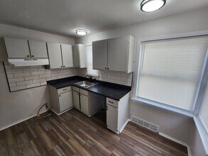 12908 Crossburn Ave in Cleveland, OH - Building Photo - Building Photo