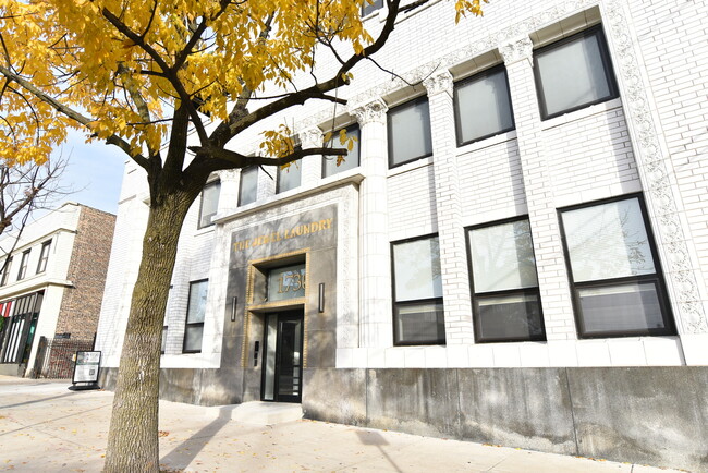 property at 1730 W Greenleaf Ave
