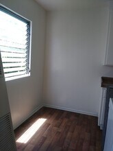 11290 Ohio Ave, Unit 01 in Los Angeles, CA - Foto de edificio - Building Photo