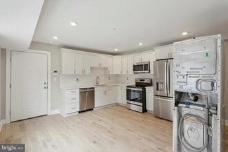 1164 S 18th St, Unit 1 in Philadelphia, PA - Building Photo - Building Photo