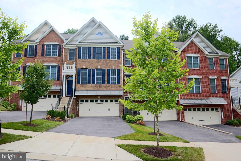 4325 Spring Foal Ct in Upper Marlboro, MD - Building Photo