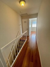 514 E Valencia Ave in Burbank, CA - Building Photo - Building Photo