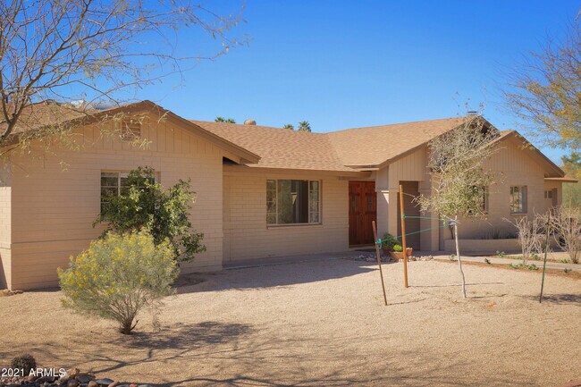 10006 N 37th St in Phoenix, AZ - Building Photo - Building Photo
