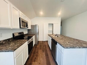 8209 Stacey Ln in North Little Rock, AR - Foto de edificio - Building Photo