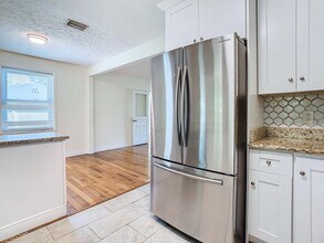 2701 S Manhattan Ave in Tampa, FL - Foto de edificio - Building Photo