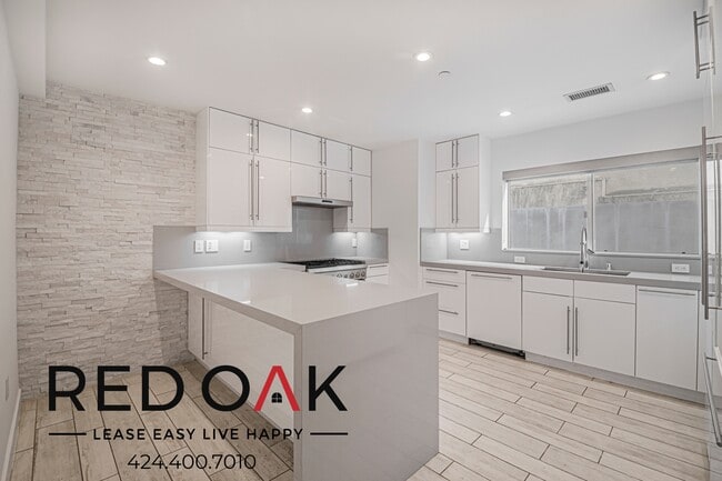 947 4th St in Santa Monica, CA - Building Photo - Building Photo