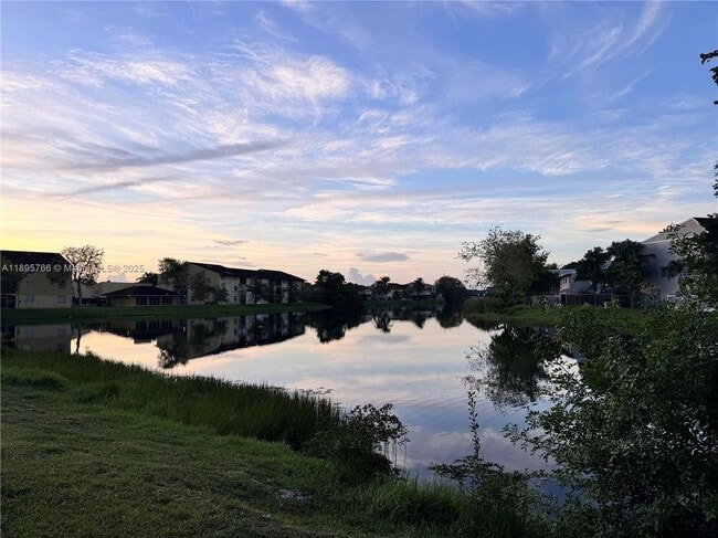 15560 SW 80th St in Miami, FL - Building Photo - Building Photo