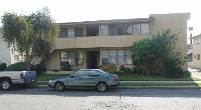 270 E Orlando Way in Covina, CA - Foto de edificio - Building Photo
