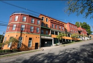 2411 Brownsboro Rd in Louisville, KY - Building Photo - Building Photo